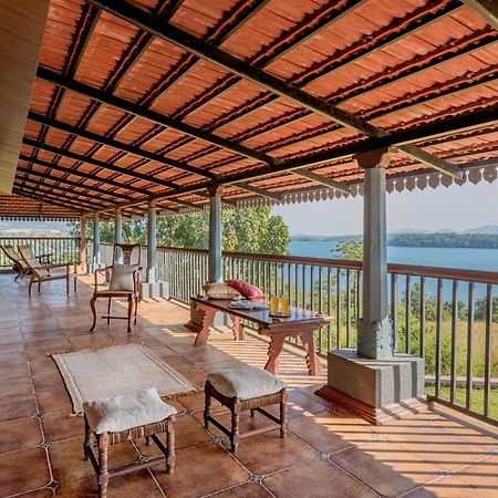 Saffronstays Anantham, Kamshet - Pet-Friendly Lakefront Villa With A Huge Verandah Nethersole Dam Dış mekan fotoğraf