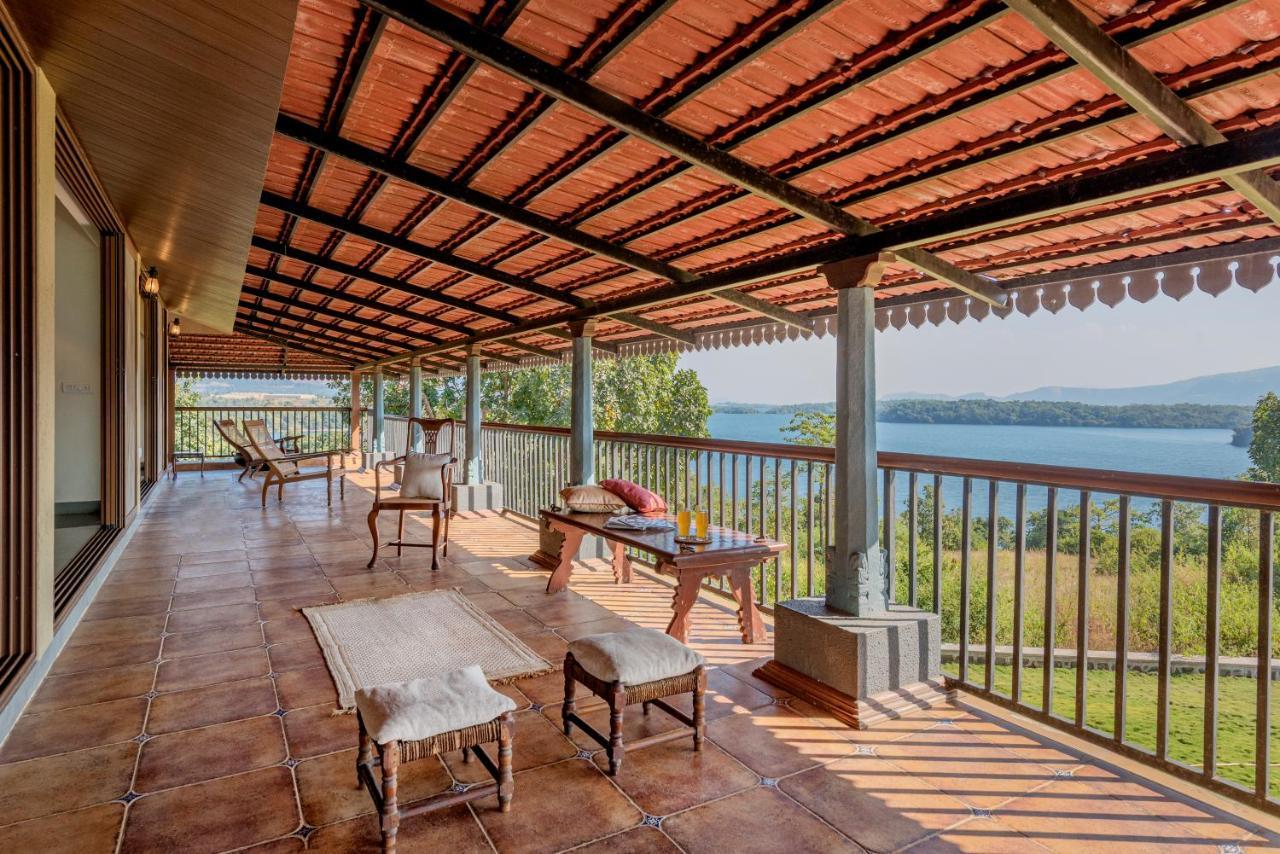 Saffronstays Anantham, Kamshet - Pet-Friendly Lakefront Villa With A Huge Verandah Nethersole Dam Dış mekan fotoğraf
