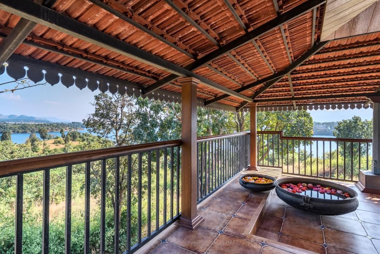 Saffronstays Anantham, Kamshet - Pet-Friendly Lakefront Villa With A Huge Verandah Nethersole Dam Dış mekan fotoğraf